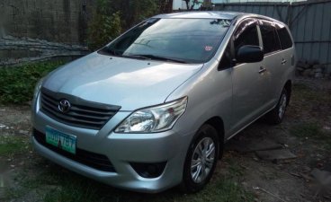 Selling Toyota Innova 2012 at 90000 km in San Juan