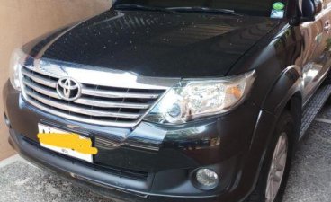 Selling 2nd Hand Toyota Fortuner 2014 Automatic Gasoline at 100000 km in Biñan