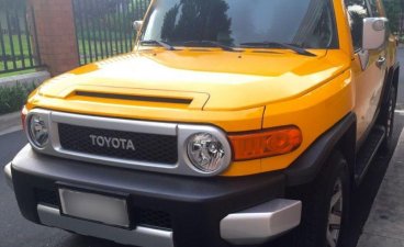 Selling Toyota Fj Cruiser 2015 Automatic Gasoline for sale in Pasig