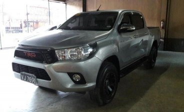 Selling 2nd Hand Toyota Hilux 2017 Manual Diesel at 32000 km in Makati
