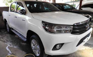 White Toyota Hilux 2016 Manual Diesel for sale in Marikina