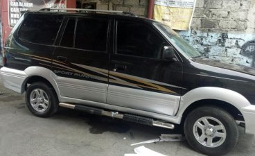 Selling 2nd Hand Toyota Revo 2000 in Quezon City