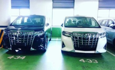 Selling Toyota Alphard 2019 Automatic Gasoline in Makati