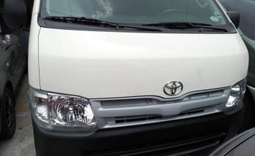 Sell 2nd Hand 2014 Toyota Hiace Manual Diesel at 72000 km in Manila
