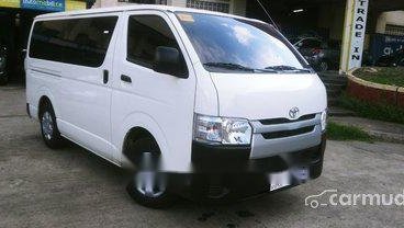 Selling White Toyota Hiace 2019 in Manila
