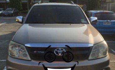 Selling 2nd Hand Toyota Fortuner 2006 in Mandaluyong