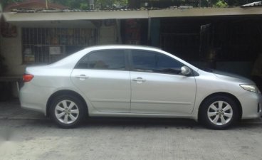 Sell 2nd Hand 2011 Toyota Corolla Altis Manual Gasoline in Quezon City