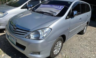 Selling Toyota Innova 2010 at 70000 km in Santiago