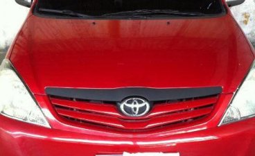 Red Toyota Innova 2011 for sale in Manual