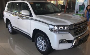 Selling Brand New Toyota Land Cruiser 2019 in Las Piñas