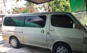 Selling 2nd Hand Toyota Grandia 2002 in Quezon City