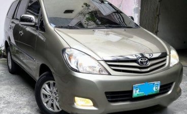 Used Toyota Innova 2010 at 70000 km for sale
