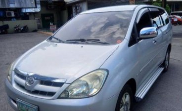 Selling 2nd Hand Toyota Innova 2005 in Pasig
