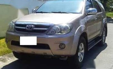 Toyota Fortuner 2007 Automatic Diesel for sale in Dasmariñas