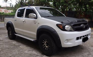 Selling 2nd Hand Toyota Hilux 2009 in Lipa