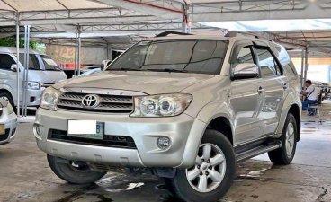 Selling Toyota Fortuner 2010 Automatic Gasoline in Makati