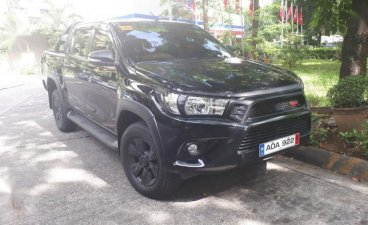 Sell 2nd Hand 2017 Toyota Hilux at 35000 km in Quezon City