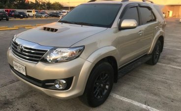 Selling 2nd Hand Toyota Fortuner 2015 Manual Diesel at 30153 km in Santiago