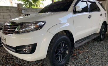 White Toyota Fortuner 2016 Suv Manual Diesel for sale in Quezon City