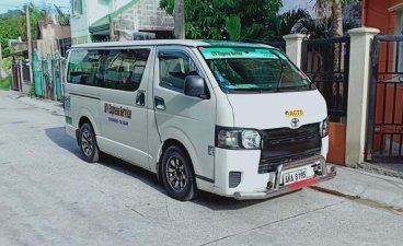 Selling 2nd Hand Toyota Hiace 2015 in Quezon City