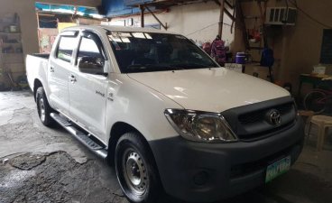 2nd Hand Toyota Hilux 2009 Manual Diesel for sale in Parañaque