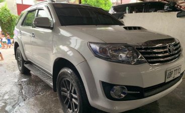 Selling White Toyota Fortuner 2016 Manual Diesel in Quezon City