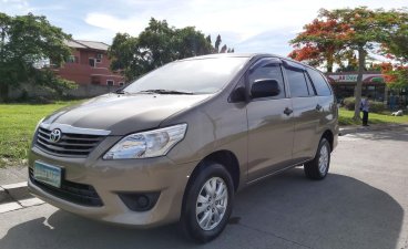 Selling Brown Toyota Innova 2013 in Manila