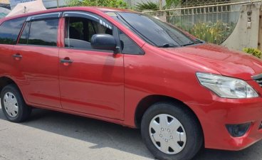 Selling Red Toyota Innova 2016 Manual Diesel at 10000 km in Quezon City