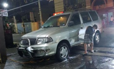 Selling 2nd Hand Toyota Revo 2004 at 49000 km in Mandaluyong