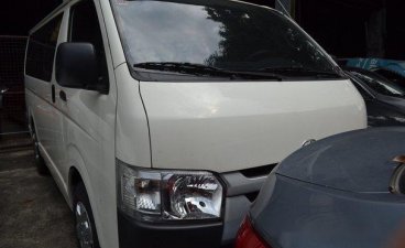White Toyota Hiace 2016 at 28000 km for sale