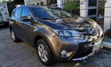 Selling 2nd Hand Toyota Rav4 2013 in Cainta