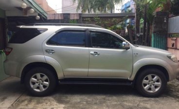 Selling 2nd Hand Toyota Fortuner 2010 in Quezon City