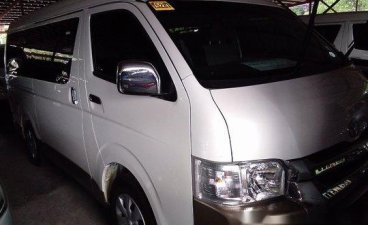 Selling Toyota Hiace 2017 Manual Gasoline at 22771 km 