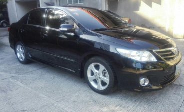 Selling Toyota Altis 2013 Manual Gasoline in Manila