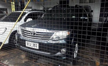 Black Toyota Fortuner 2012 for sale Automatic