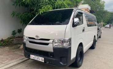 Selling White Toyota Hiace 2017 Manual Diesel in Quezon City