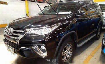 Sell Black 2017 Toyota Fortuner Manual Diesel at 15483 km 