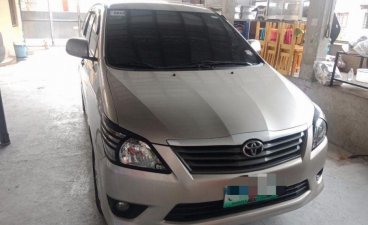 Selling 2nd Hand Toyota Innova 2012 in Biñan