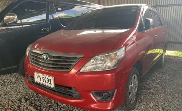 Red Toyota Innova 2016 at 20000 km for sale in Manila
