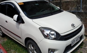 Selling White Toyota Wigo 2017 in Quezon City