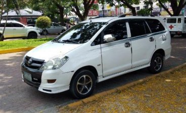 Sell 2nd Hand 2005 Toyota Innova Manual Gasoline at 110000 km in Manila