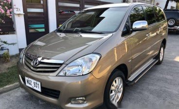 Sell Brown 2010 Toyota Innova at 75000 km