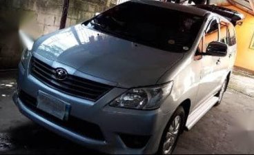 Sell 2nd Hand 2013 Toyota Innova at 68000 km in Quezon City