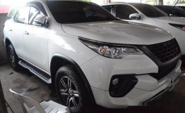 Selling White Toyota Fortuner 2018 Automatic Diesel