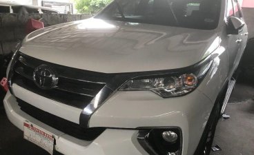 White Toyota Fortuner 2017 Automatic Diesel for sale in Quezon City