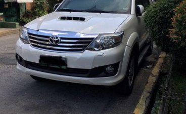 Pearl White Toyota Fortuner 2014 for sale in Pasay