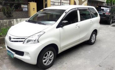 Selling 2nd Hand Toyota Avanza 2013 in Manila