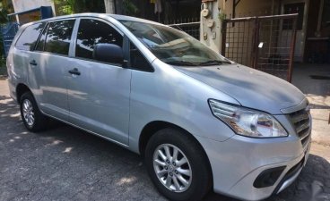 Silver Toyota Innova 2015 at 28000 km for sale in Cainta