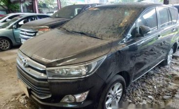 Selling Black Toyota Innova 2016 at 42000 km in Makati