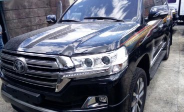 Selling Toyota Land Cruiser 2019 Automatic Diesel in Quezon City